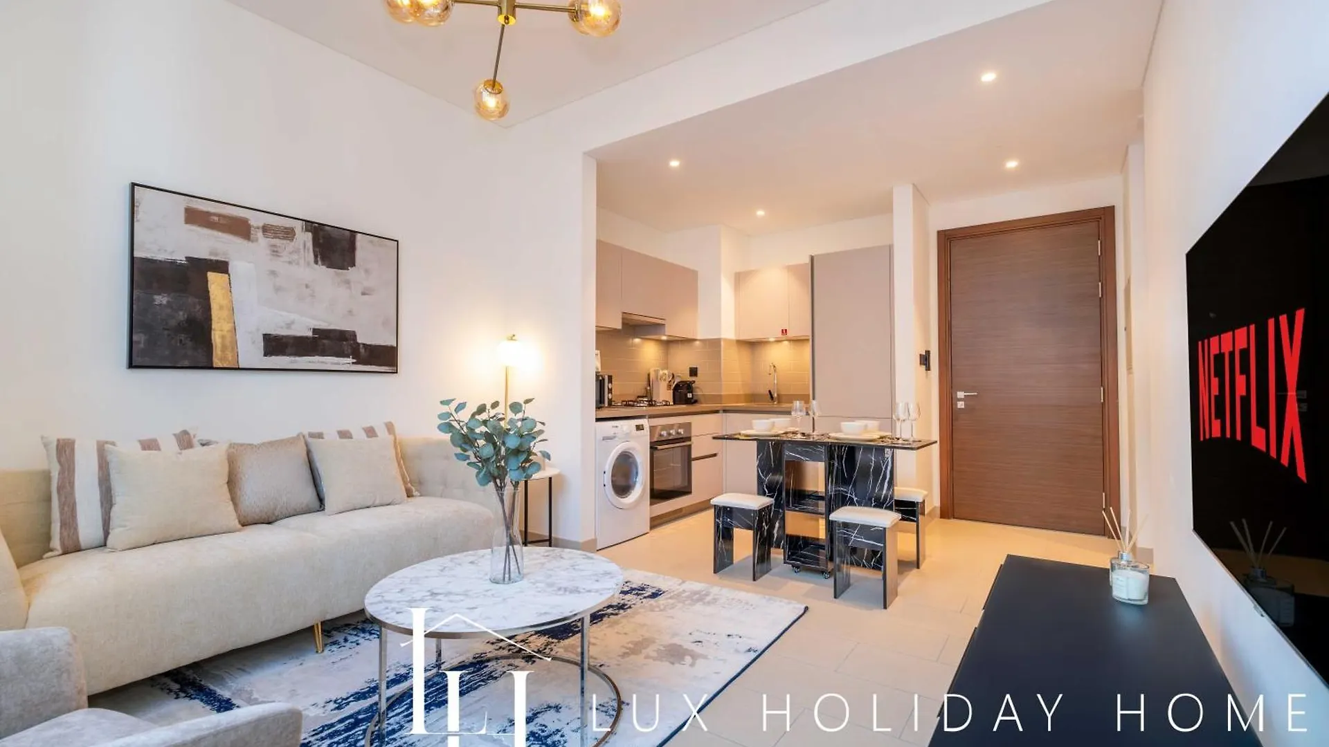 Lux The Executive Sobha Suite 3 Dubai